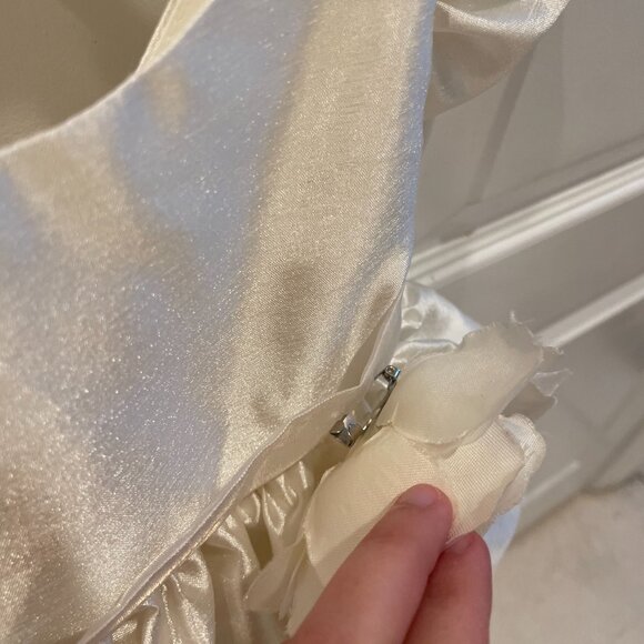 NWOT ivory baby girl evening gown - Picture 2 of 6